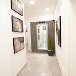 Luxury - Ia - Elegante Mini-suite I Stock Apartment