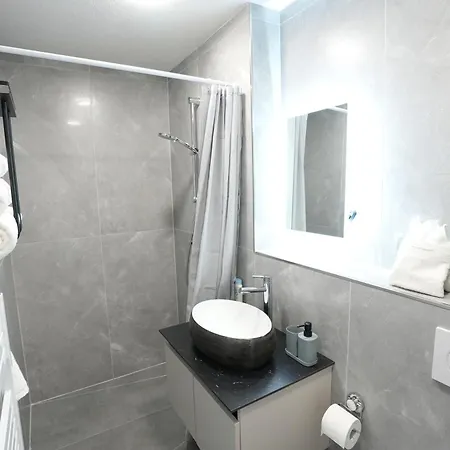 Daire Luxury - Ia - Elegante Mini-suite I Stock